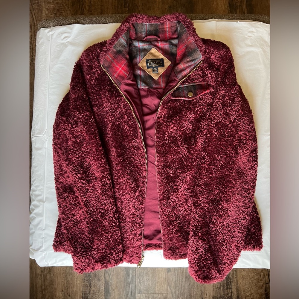 Pendleton Fuzzy Full Zip Jacket, Size M, Color: Maroon - Picture 2 of 5
